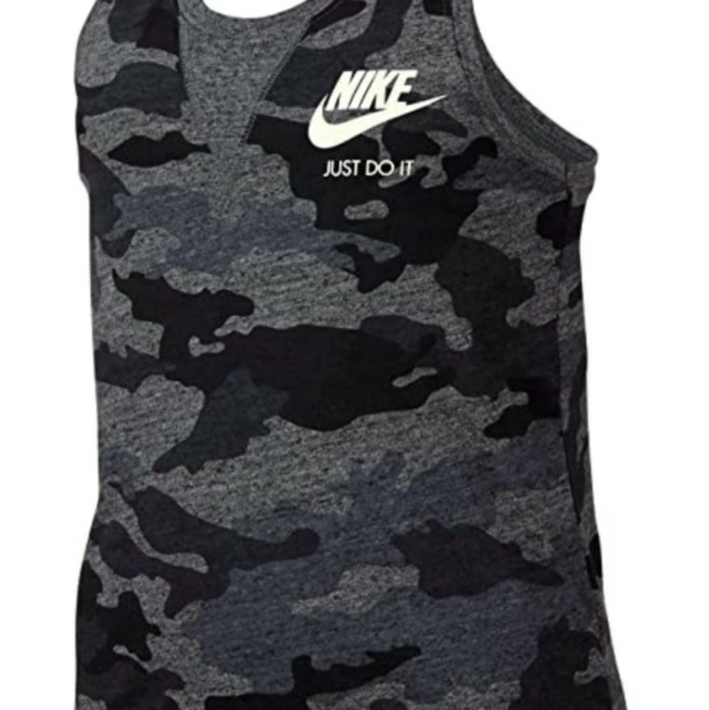 Nike Girls Size XS camo Tank Top (NWT)